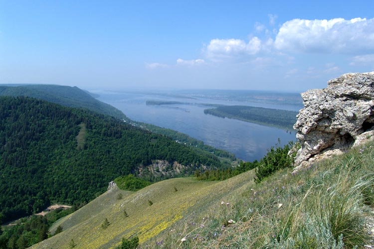 Вид на Волгу